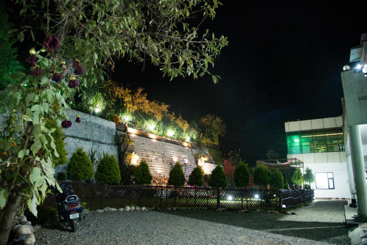Sumeru Resort Pithorāgarh Exteriér fotografie